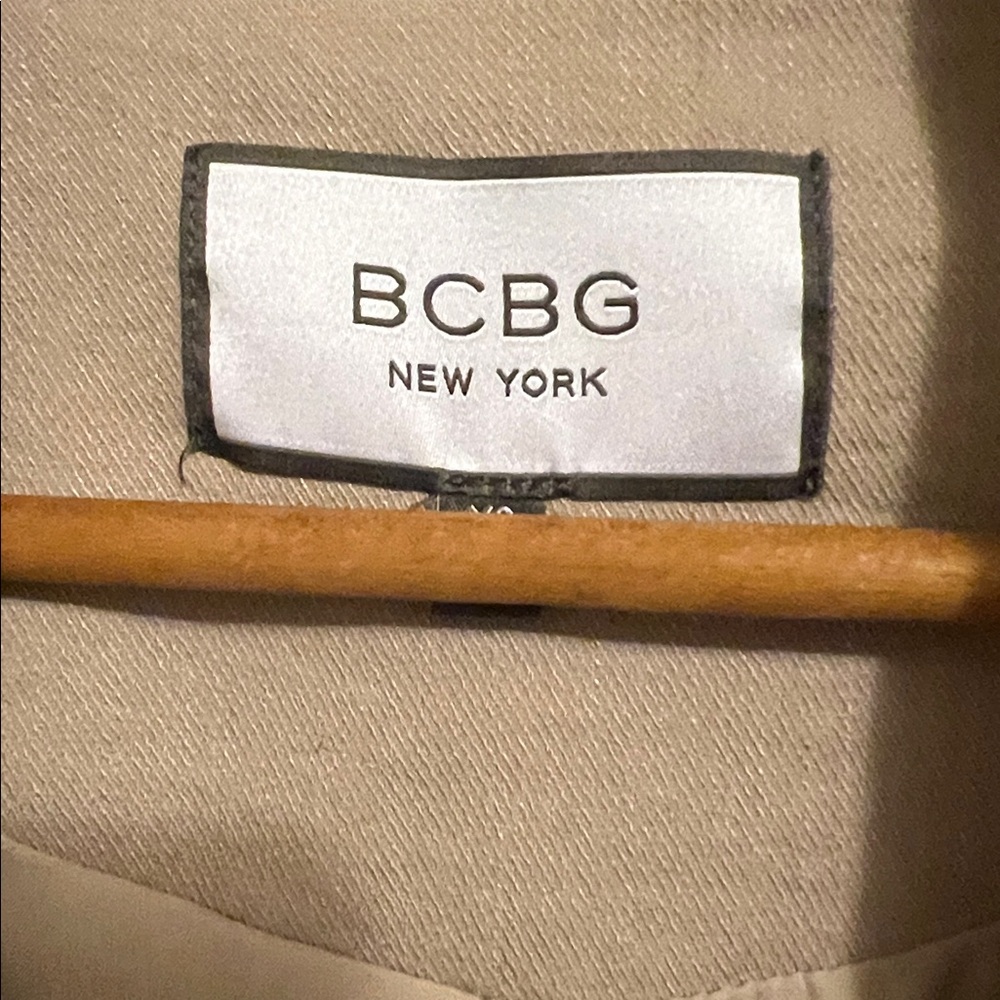 BCBG Oversized Blush/Taupe Blazer - Picture 3 of 9